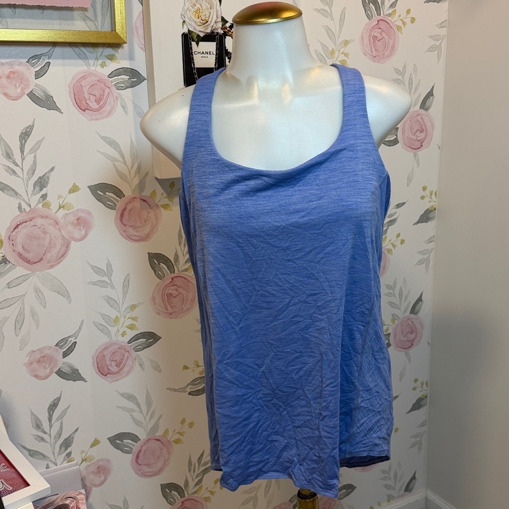 Lululemon Athletica Rare Old Design Built in Sports Bra Light Blue Tank Top - Picture 2 of 5